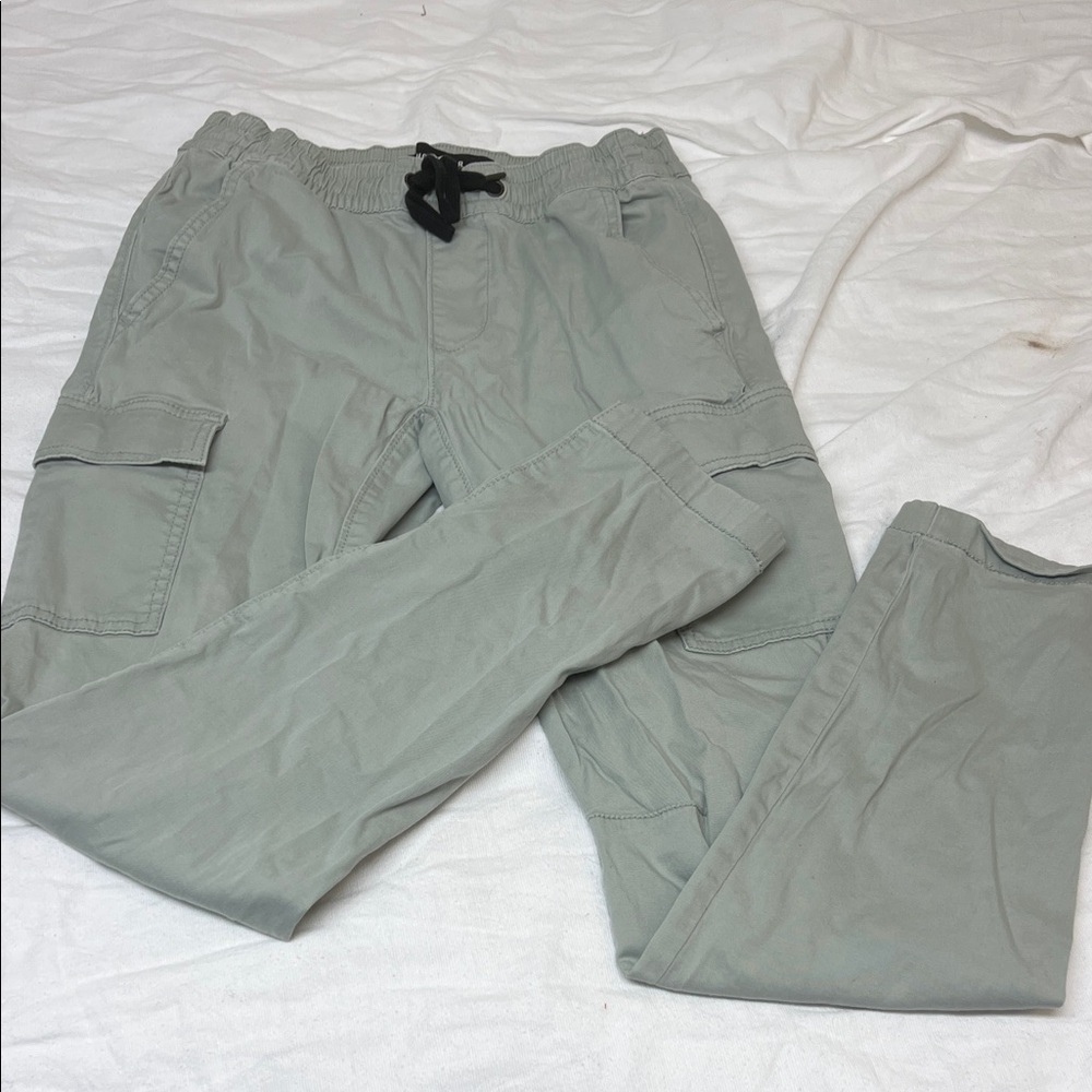 Hollister Woman’s Light Sage Green Cargo Pants Sz XS